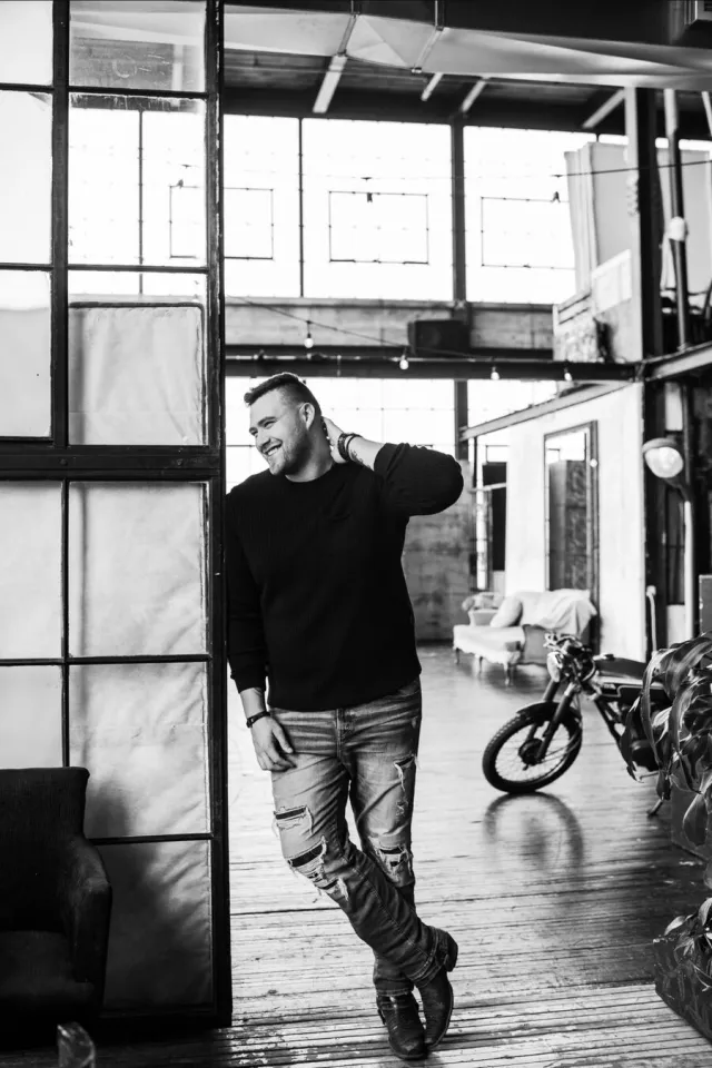 Country rock artist Dylan Burk